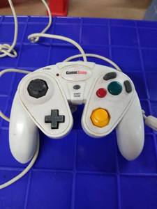 lot 1767 image: GameStop controller white with cord