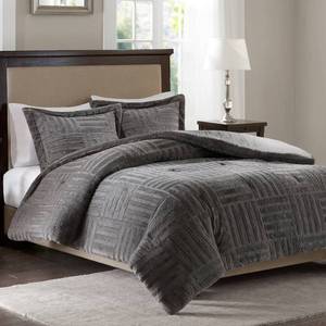 lot 2621 image: Home Essence Polar Fur Down Alternative Comforter Mini Set