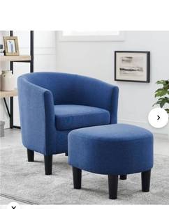 lot 2699 image: Accent Chair With Ottoman Retail $149.00