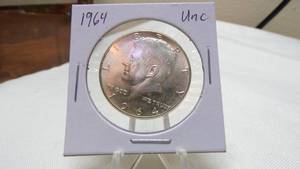 lot 7189 image: 1964 KENNEDY HALF DOLLAR - UNC