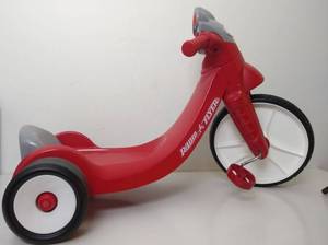 lot 76204 image: Radio Flyer, My First Big Flyer with Lights & Sounds, Tricycle, Red