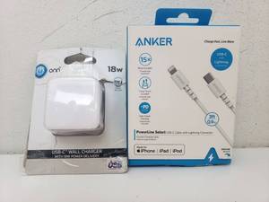 lot 76294 image: Onn Usb-c Wall Charger W Iphone Cord