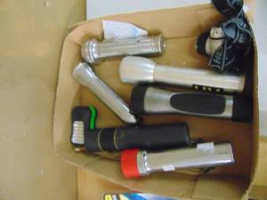 lot 1206 image: Miscellaneous Flashlights