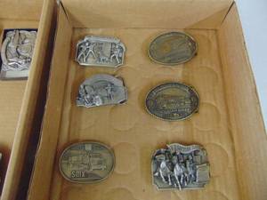 lot 1218 image: 6 Assorted Belt Buckles