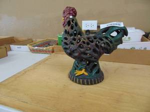 lot 1224 image: Cast Iron Rooster
