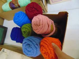 lot 1246 image: 7 Skeins Fleishers Winsom Yarn