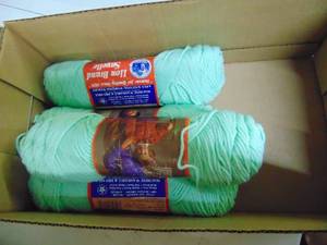 lot 1247 image: 4 Skeins -Lion Brand Yarn