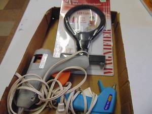 lot 1265 image: Glue Guns and Craft Supplies