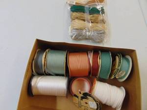 lot 1299 image: Miscellaneous Craft Pieces