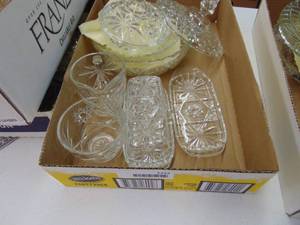 lot 1333 image: Miscellaneous Early American Glass pieces - lead Crystal 