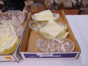 lot 1335 image: Miscellaneous Early American Glass pieces - lead Crystal 