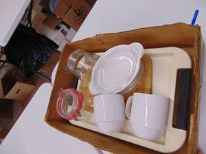 lot 1339 image: Miscellaneous Kitchenware - Pyrex Casseroles and more