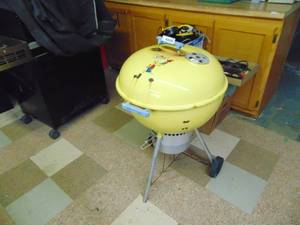 lot 1358 image: 10th Anniversary simpsons Large Weber Grill