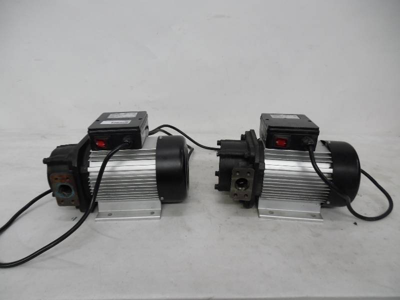 lot 2045 image: RoughNeck Oil Pump Lot