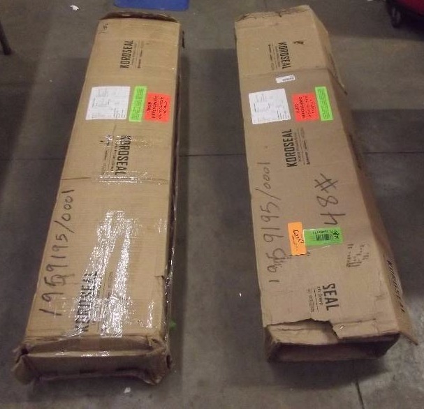 lot 27 image: Lot of Corner Guards