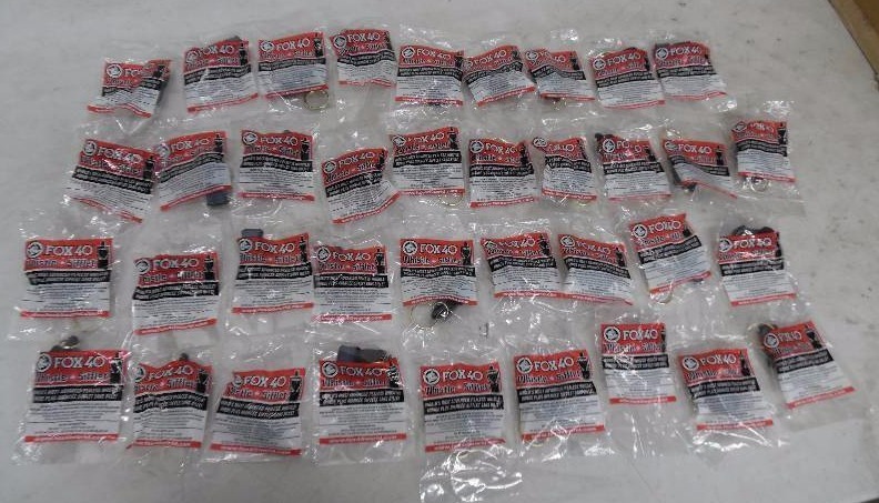 lot 90 image: NEWLot of approx 37 Fox 40 Whistle Sifflets