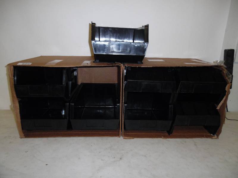 lot 93 image: Lot of 8 Black Quantum Storage Systems