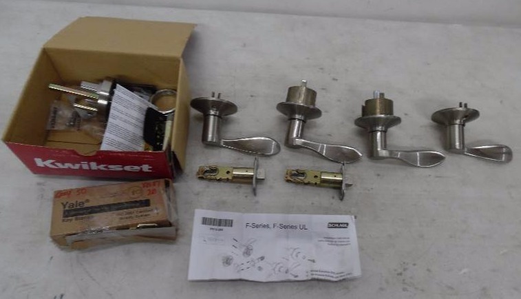 lot 118 image: Lock N Handle Lot