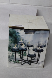 lot 9537 image: Candelabra