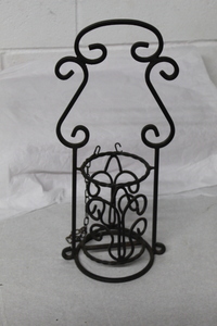 lot 9538 image: Candle Holder