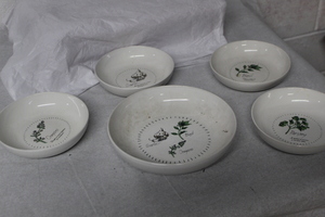 lot 9540 image: Salad Set Herbal