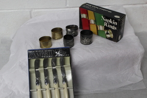 lot 9542 image: Napkin Rings and Knives