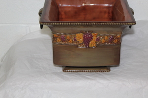 lot 9551 image: Planter