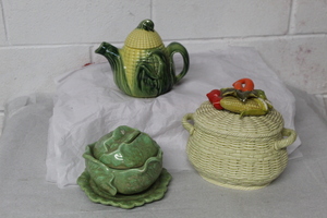lot 9577 image: Dishes in Vegetable Theme