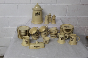 lot 9598 image: Pottery Dishes