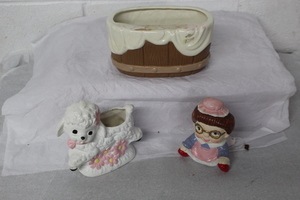 lot 9604 image: Decorative Planters