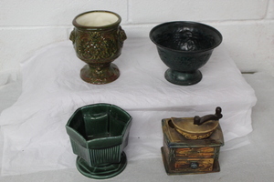 lot 9605 image: Planters