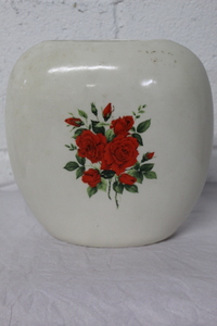 lot 9611 image: Vase