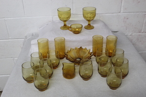 lot 9614 image: Glasses