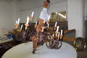 lot 9510 image: Beautiful Chandelier
