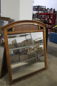 lot 9513 image: Mirror