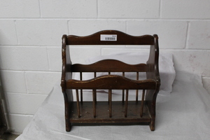 lot 9523 image: Magazine Rack