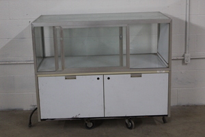 lot 9647 image: Showcase