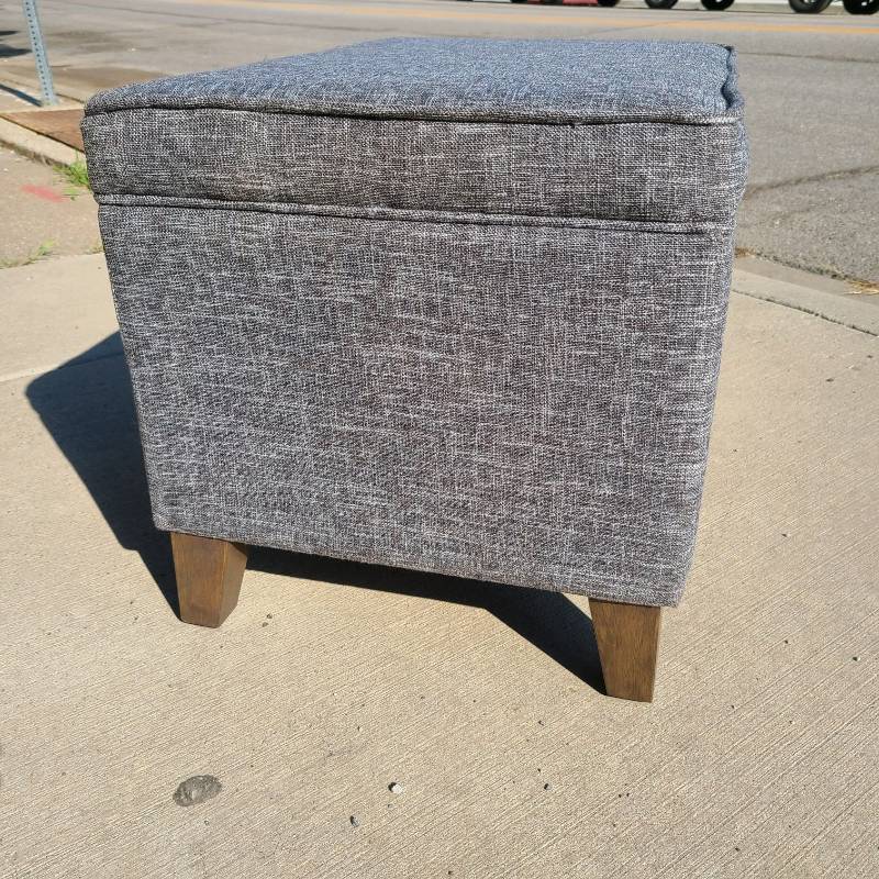 glenmont storage ottoman