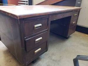 lot 3001 image: Wooden Teachers Desk