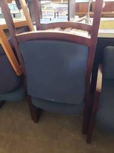 lot 3026 image: Lot of 2 Office Chairs