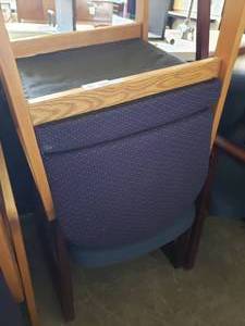 lot 3027 image: Lot of 2 Office Chairs