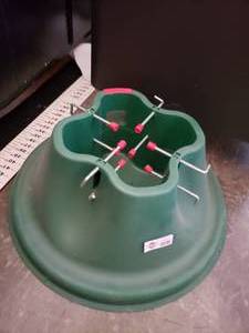 lot 3031 image: Plastic Christmas Tree Stand