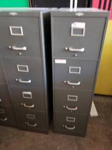 lot 3044 image: 2 Grey 4 Drawer File Cabinets