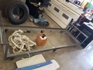 lot 3052 image: Large Metal Rolling Table Cart