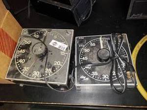 lot 3066 image: Lot of 2 Timers