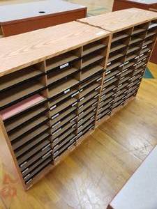 lot 3147 image: Paper Organizer Shelf