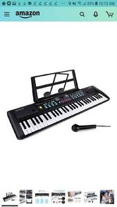 lot 1795 image: 61 Keys Keyboard Piano, Electronic Digital Piano with Built-In Speaker, Microphone, Sheet Stand and Power Supply, Portable Keyboard Gift Teaching Toy for Beginners