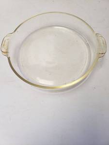 lot 9272 image: Pyrex Oven Dish