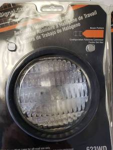 lot 9279 image: Auxiliary Halogen Work Lamps