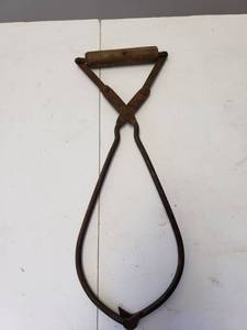 lot 9285 image: Ice Grabber